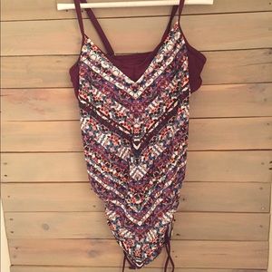 Athleta Side Scrunch Marrakesh Boho Tankini Women’s 36 B/C Swim Top